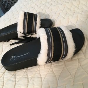 ❤️ INC Faux Fur Varsity Slide Slipper